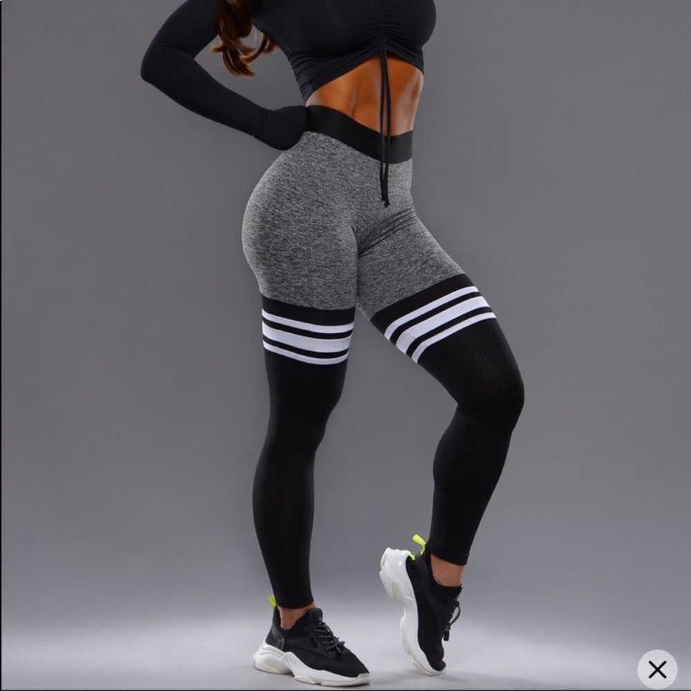 Sexy Bombshell sportswear leggings in grey/black